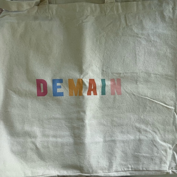New extra large Sezane Demain tote bag Last one! - Picture 4 of 5